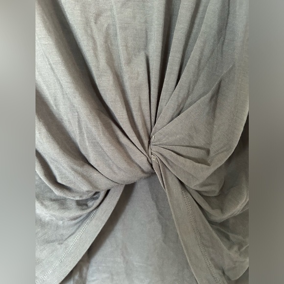 NWOT Jackson Rowe Women’s “Knotty” Tee - Picture 3 of 10